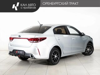 2021 Kia Rio IV Рестайлинг, серый, 1558000 рублей, вид 3