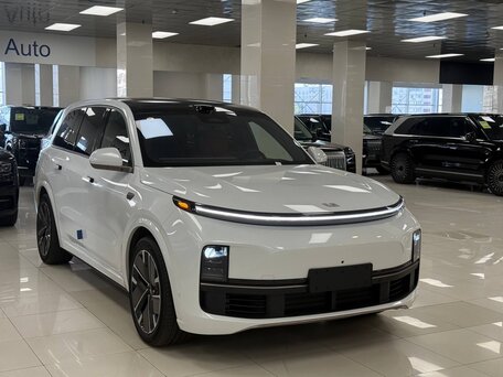 2025 Li Auto (Lixiang) L9 52.3 kWh I Рестайлинг, белый, 9100000 рублей, вид 4