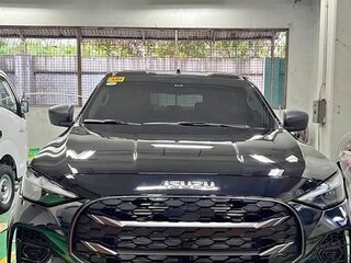 2026 Isuzu MU-X II Рестайлинг, чёрный, 4178441 рублей, вид 2