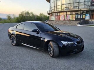2010 BMW M3 IV (E90), чёрный, 4150000 рублей, вид 3
