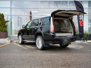 2017 Cadillac Escalade IV, чёрный, 4660000 рублей, вид 4