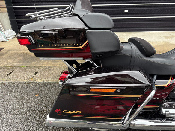 2023 Harley-Davidson CVO Road Glide Limited, пурпурный, 3635000 рублей - вид 5