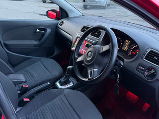 2012 Volkswagen Polo V, красный, 820000 рублей, вид 5