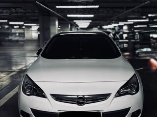 2014 Opel Astra GTC J Рестайлинг, белый, 1300000 рублей, вид 3