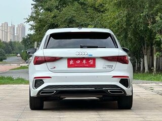 2023 Audi A3 Sportback 35 TFSI IV (8Y), белый, 1620000 рублей, вид 5
