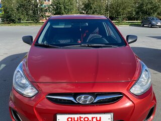 2013 Hyundai Solaris I, красный, 799999 рублей, вид 1