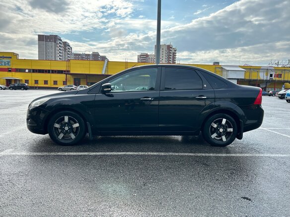 2009 Ford Focus II Рестайлинг, чёрный - вид 6