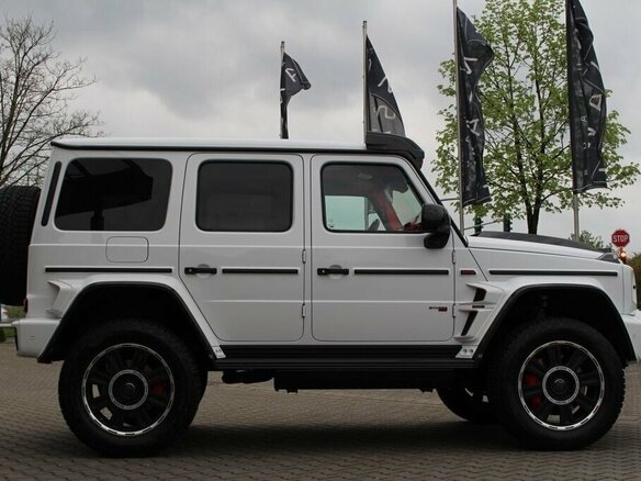 2025 Mercedes-Benz G-Класс AMG Brabus 800 II (W465) Рестайлинг, белый, 53100000 рублей - вид 4