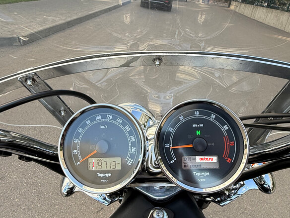 2012 Triumph Rocket III, чёрный, 900000 рублей - вид 12
