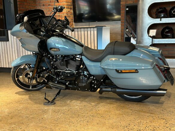 2024 Harley-Davidson Road Glide, серый, 3550000 рублей - вид 1
