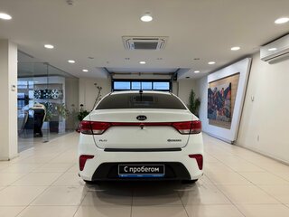 2020 Kia Rio IV, белый, 1450000 рублей, вид 5