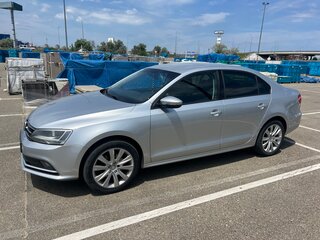 2015 Volkswagen Jetta VI Рестайлинг, серебристый, 1200000 рублей, вид 1