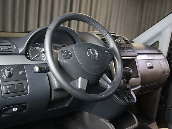 2014 Mercedes-Benz Viano L2 I (W639) Рестайлинг, чёрный - вид 12