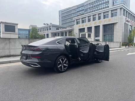 2025 Volkswagen Lamando L II, чёрный, 1520000 рублей, вид 5