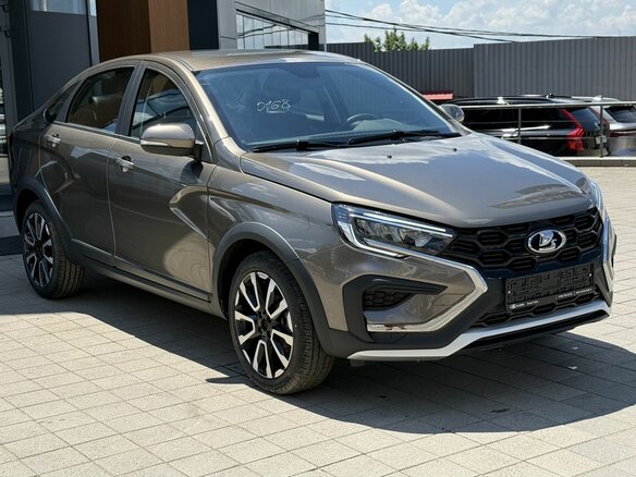 2026 Lada (ВАЗ) Vesta Cross I Рестайлинг (NG), коричневый, 1838000 рублей - вид 2