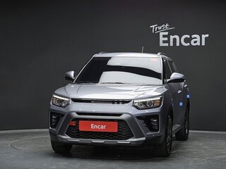 2023 KGM Tivoli, серый, 1500000 рублей, вид 3