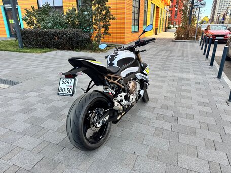 2022 BMW S 1000 R, серый, 1800000 рублей, вид 4