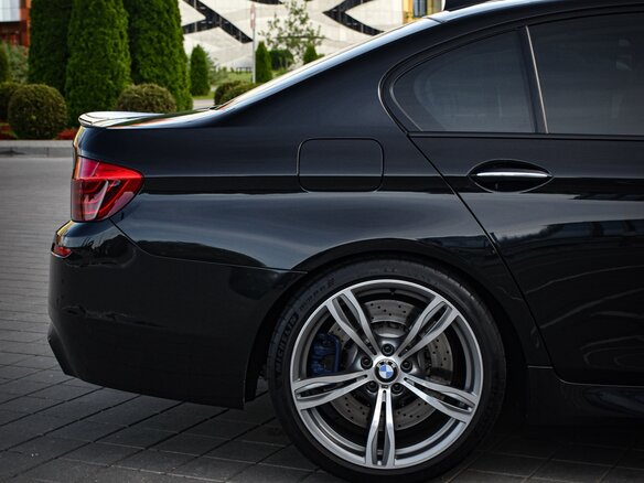 2012 BMW M5 V (F10), чёрный, 4200000 рублей - вид 13