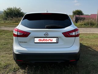 2017 Nissan Qashqai II, белый, 1420000 рублей, вид 4