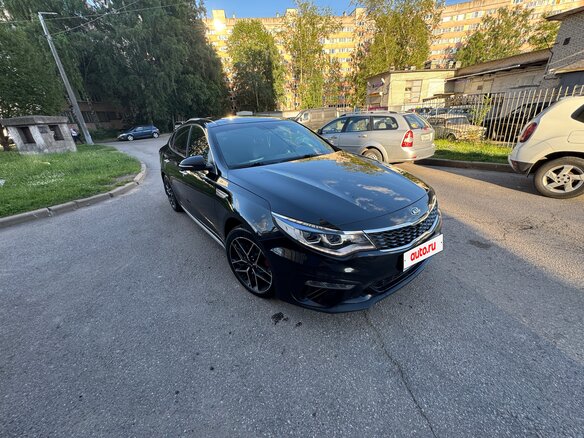2019 Kia Optima IV Рестайлинг, чёрный, 1850000 рублей - вид 2
