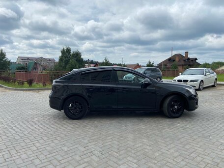 2014 Chevrolet Cruze I Рестайлинг, чёрный, 700000 рублей, вид 5