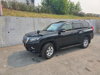 2017 Toyota Land Cruiser Prado 150 Series Рестайлинг 2, чёрный, 4330000 рублей, вид 1