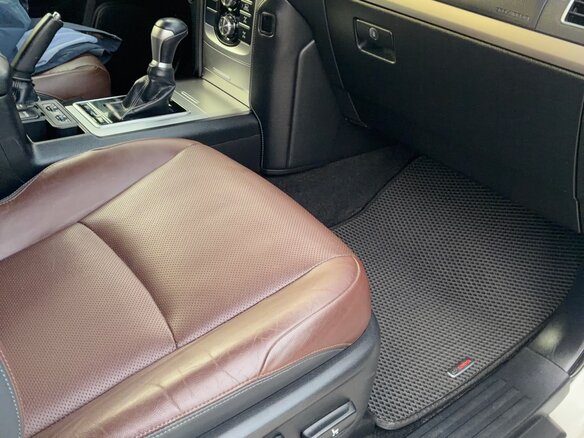 2018 Toyota Land Cruiser Prado 150 Series Рестайлинг 2, белый, 4745000 рублей - вид 13