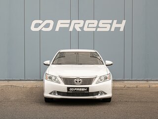 2013 Toyota Camry VII (XV50), белый, 1525000 рублей, вид 3