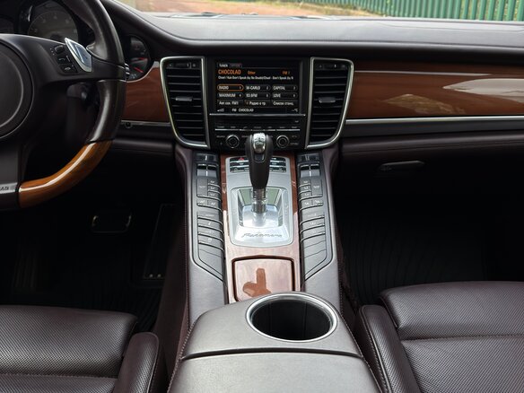 2011 Porsche Panamera S I, коричневый, 2399000 рублей - вид 16