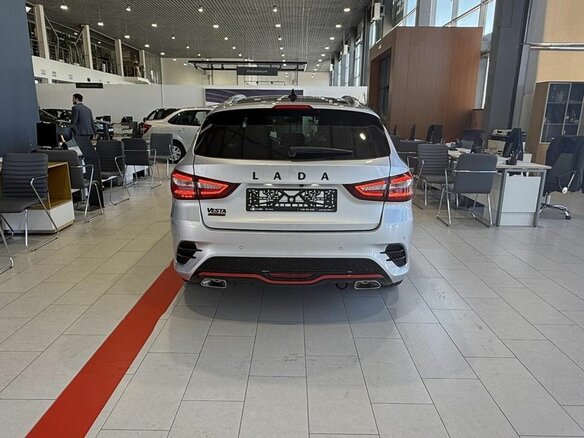 2026 Lada (ВАЗ) Vesta SW Sport I Рестайлинг (NG), серебристый - вид 4