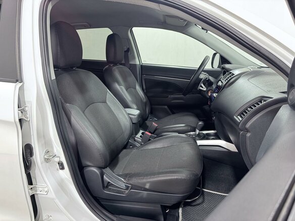 2013 Mitsubishi ASX I, белый, 1149000 рублей - вид 2