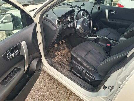 2013 Nissan Qashqai I Рестайлинг, белый, 862000 рублей, вид 3