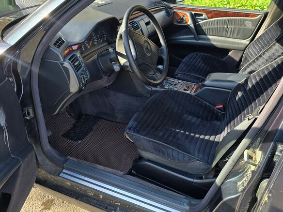 1997 Mercedes-Benz E-Класс 200 II (W210, S210), чёрный - вид 11