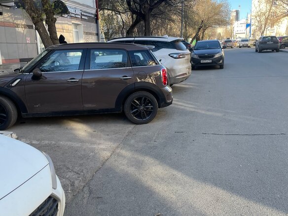 2012 Mini Countryman Cooper S I, коричневый, 1200000 рублей - вид 3