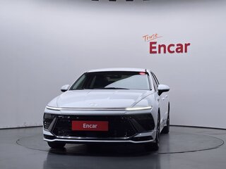 2023 Hyundai Sonata VIII (DN8) Рестайлинг, белый, 2360000 рублей, вид 3
