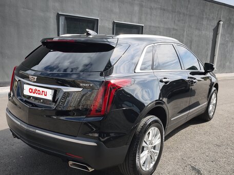 2022 Cadillac XT5 I Рестайлинг, чёрный, 3850000 рублей, вид 5