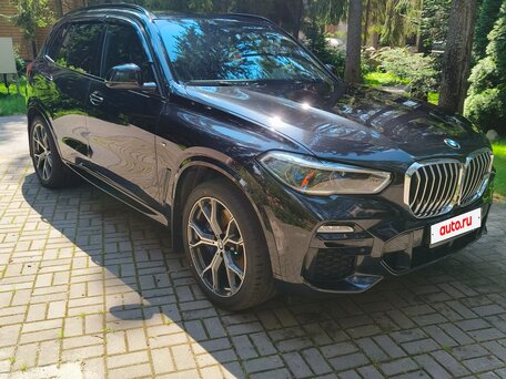 2019 BMW X5 40i IV (G05/G18), чёрный, 4880000 рублей, вид 2