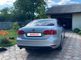 2012 Volkswagen Jetta VI, серебристый, 1170000 рублей, вид 2
