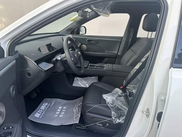 2025 Toyota bZ3X 58.3 kWh, белый, 2515400 рублей - вид 9