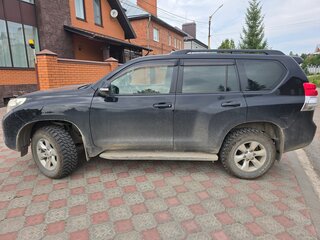 2010 Toyota Land Cruiser Prado 150 Series, чёрный, 3000000 рублей, вид 4