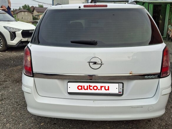 2008 Opel Astra H Рестайлинг, белый - вид 3