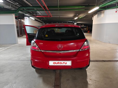 2008 Opel Astra H Рестайлинг, красный, 450000 рублей, вид 4