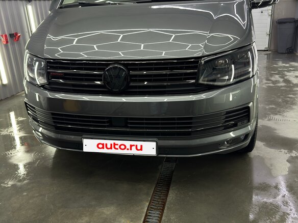 2018 Volkswagen Multivan T6, серый, 4705000 рублей - вид 1