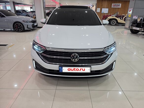 2023 Volkswagen Jetta VII Рестайлинг, белый - вид 2