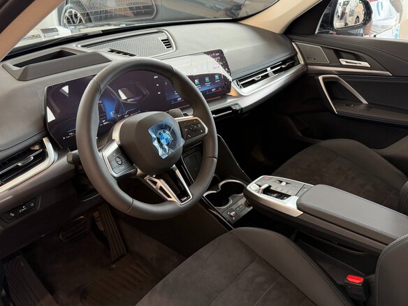 2026 BMW X1 Long 25Li xDrive III (U11/U12), чёрный, 6100000 рублей - вид 11