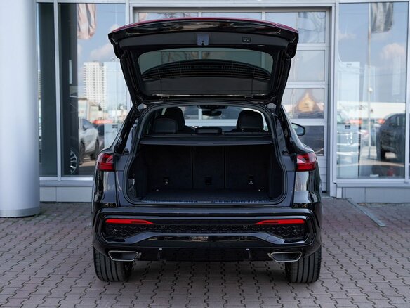 2026 Audi Q5 L III (GU), чёрный, 7099900 рублей - вид 7