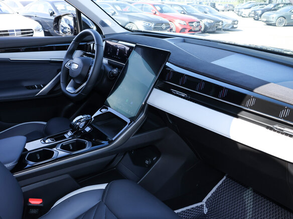 2024 Geely Atlas II, чёрный, 2789000 рублей - вид 8