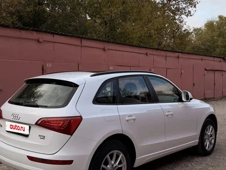 2011 Audi Q5 8tiptronic I (8R), белый, 1550000 рублей, вид 2