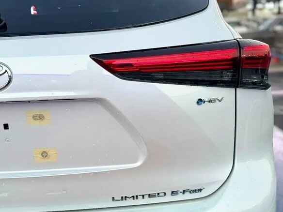2026 Toyota Highlander IV (XU70), белый - вид 5