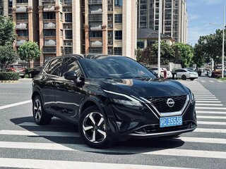 2023 Nissan Qashqai III, чёрный, 1390000 рублей, вид 3